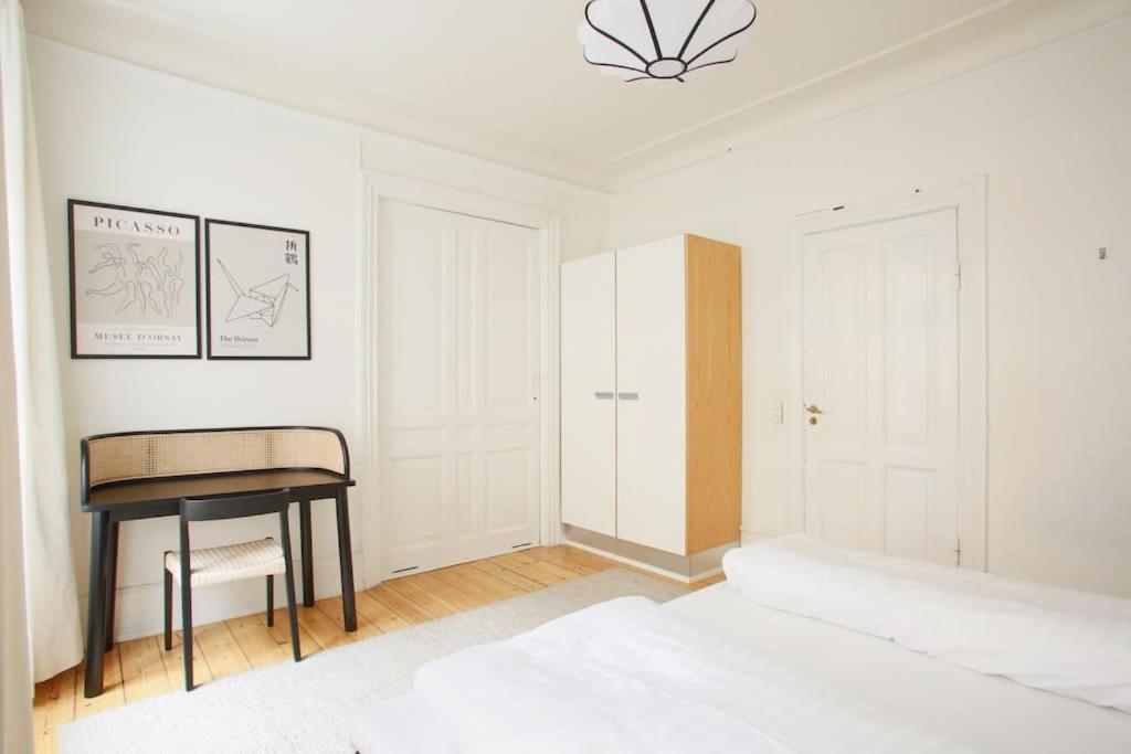 Large & Bright 3Br Apartment W Whirlpool Near Metro København Eksteriør bilde