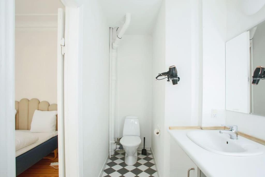 Large & Bright 3Br Apartment W Whirlpool Near Metro København Eksteriør bilde